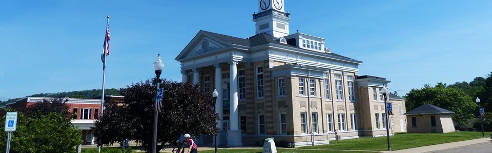 Wirt County Courthouse